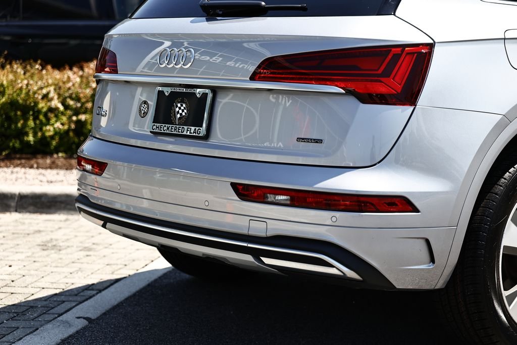 Used 2023 Florett Silver Metallic Audi 40 Premium Plus image 9