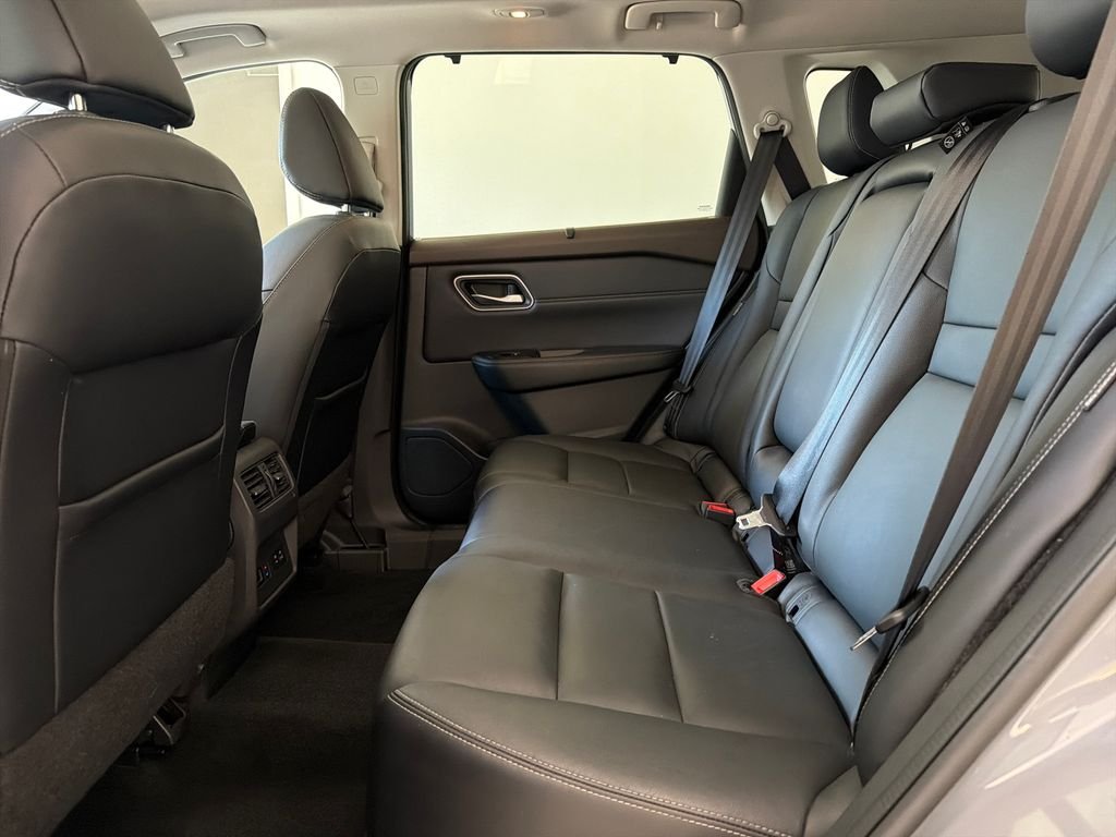 Used 2021 Boulder Gray Nissan SL image 28