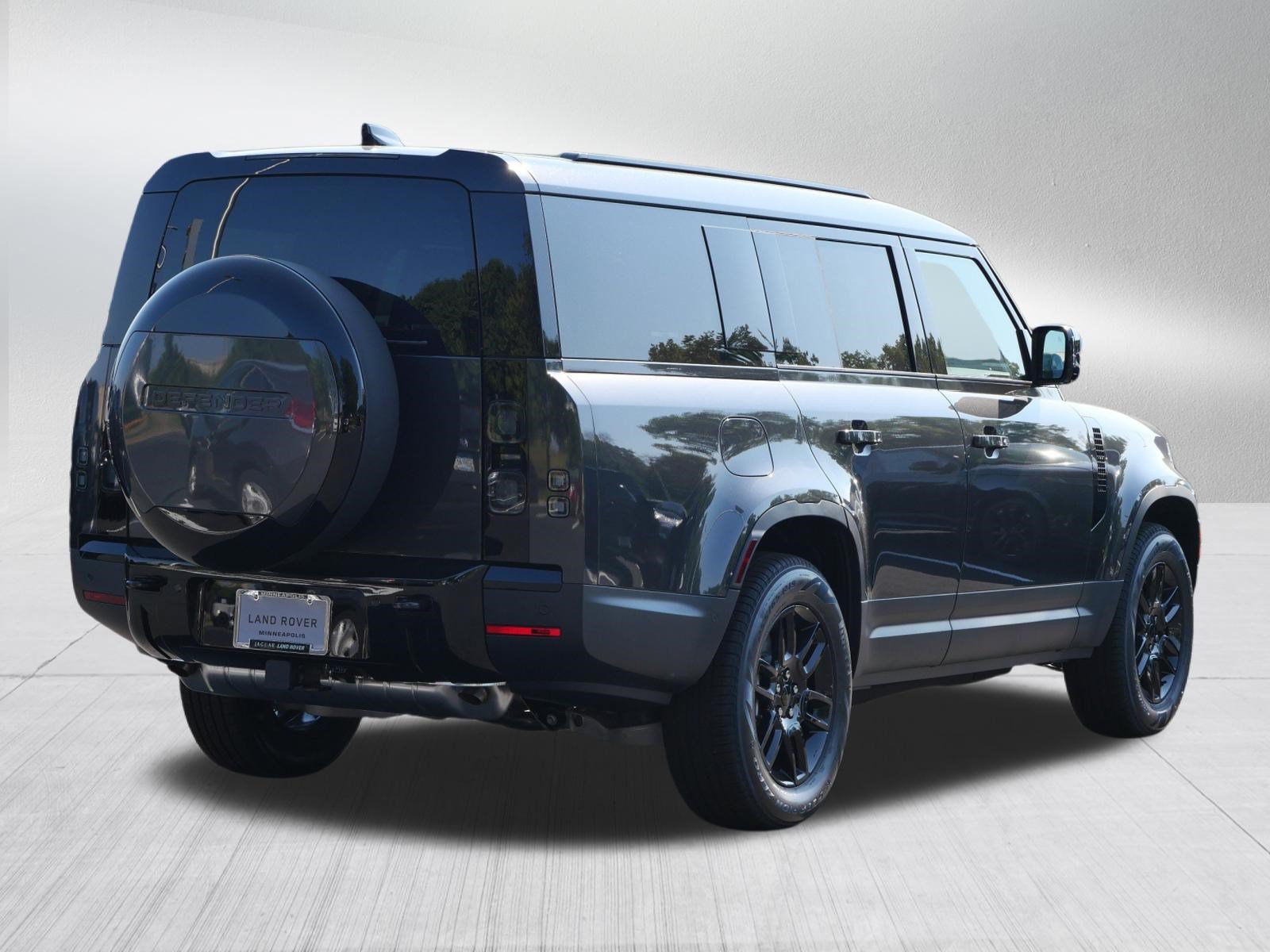 New 2026 Carpathian Grey Land Rover S image 2