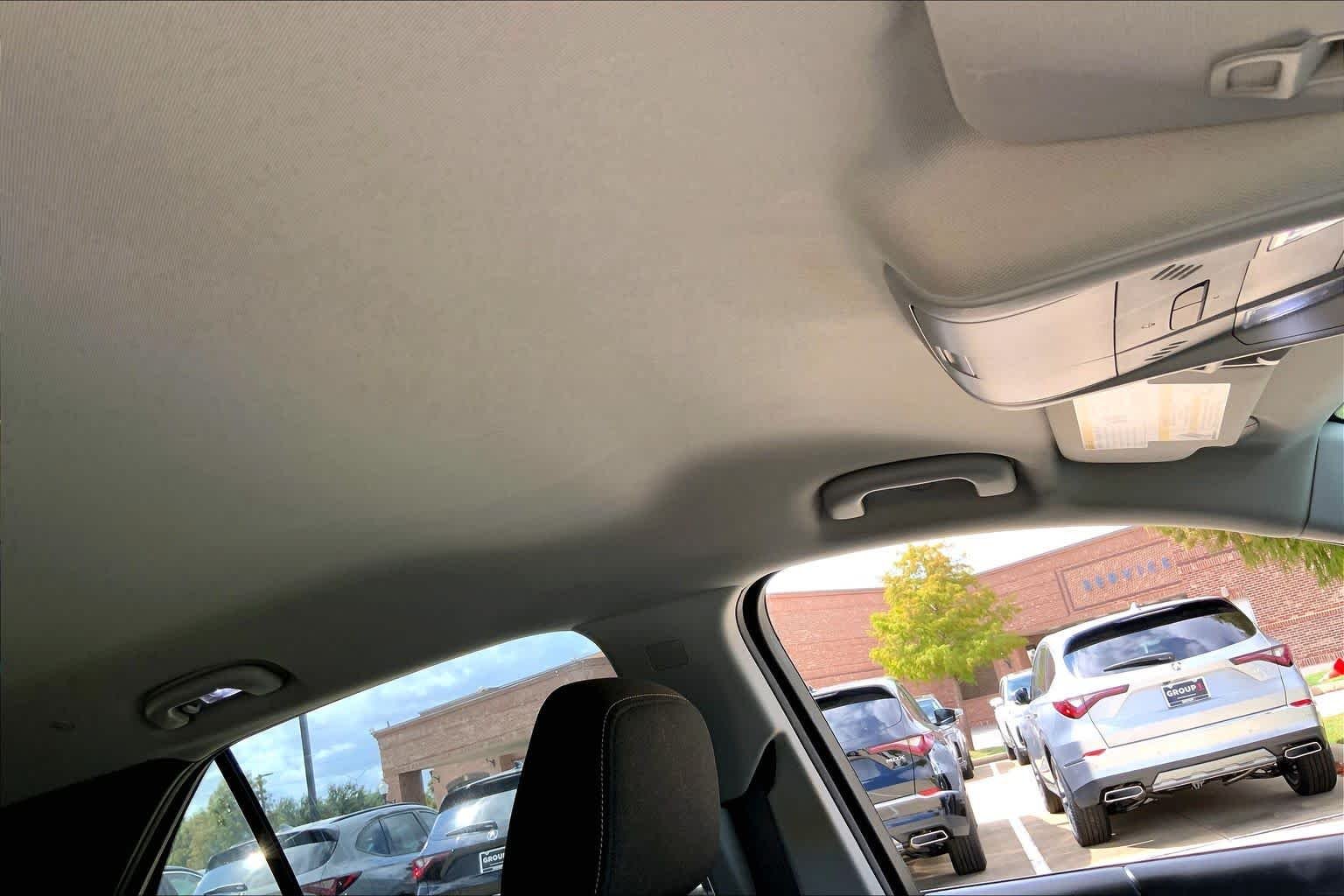 Used 2020 Iridescent Pearl Tricoat Chevrolet LT image 14