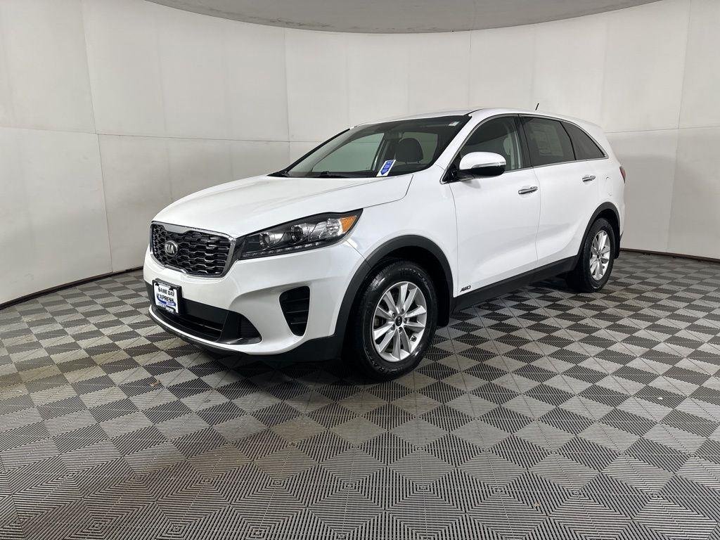 Used 2020 Snow White Pearl Kia LX image 13