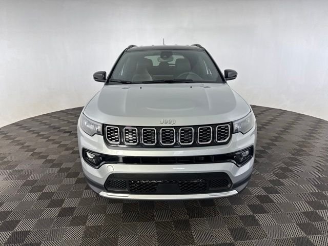 Used 2025 Silver Jeep Limited image 3