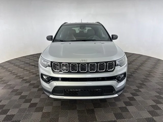 Used 2025 Silver Jeep Limited image 3