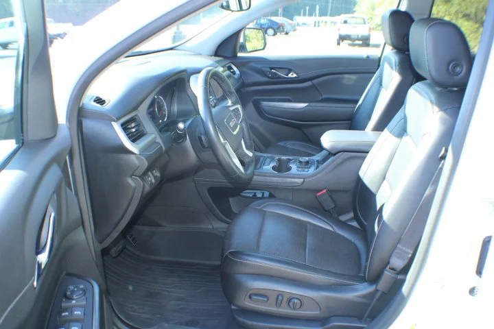 Certified Used 2023 SUMMIT WHITE GMC SLT image 14