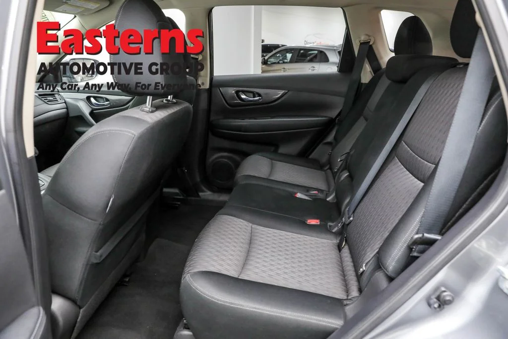 Used 2019 Gray Nissan SV image 21