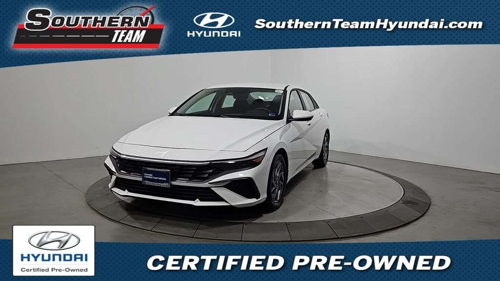 Certified Used 2025 White Hyundai Blue image 1