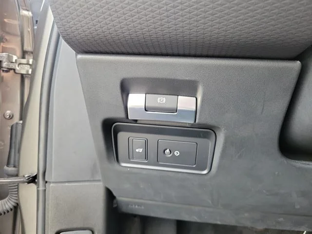 Used 2023 GRAY Land Rover P250 R-Dynamic S image 20