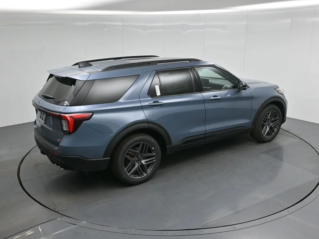 New 2026 Vapor Blue Metallic Ford ST image 40