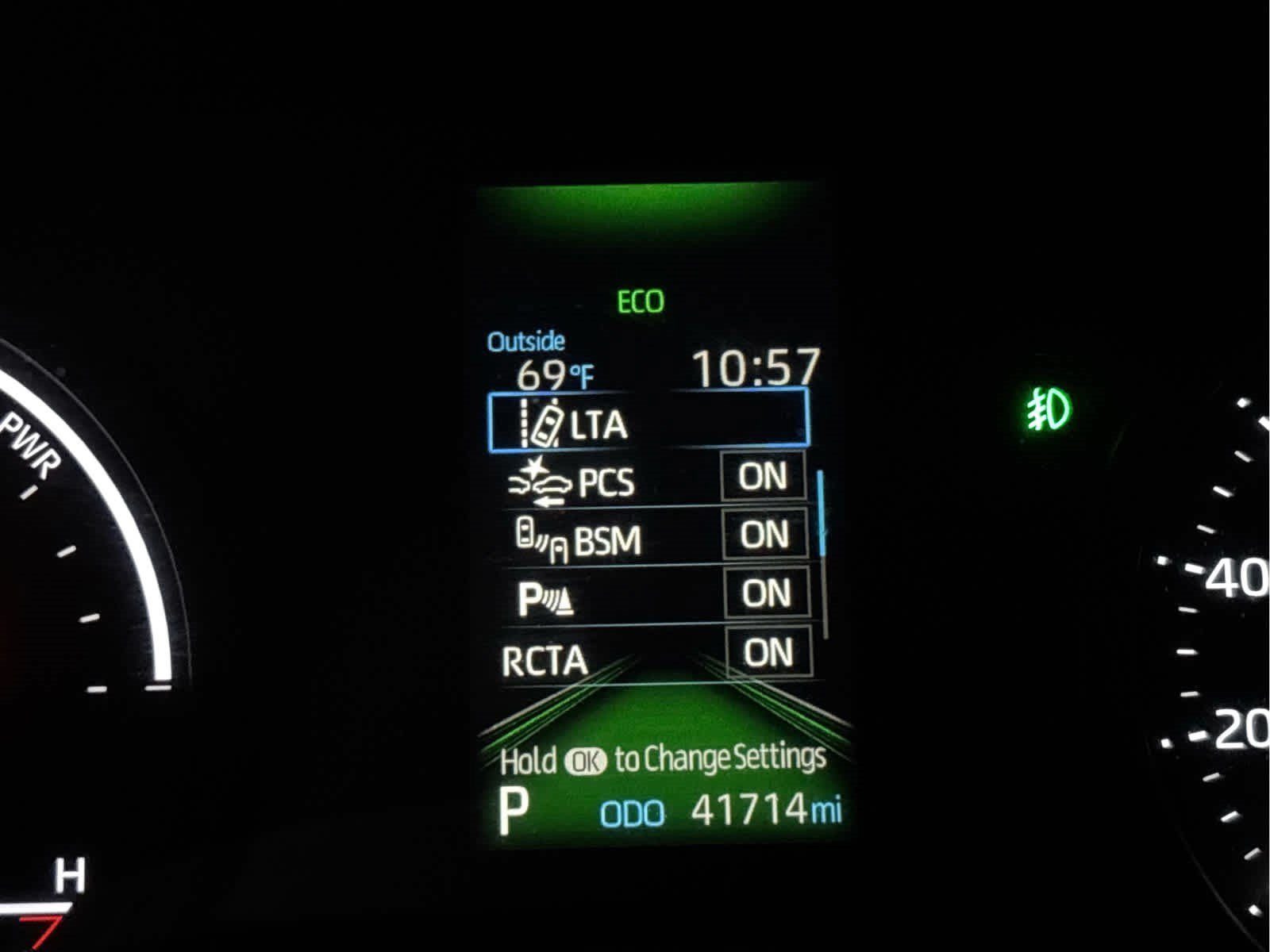 Used 2022 Wind Chill Pearl Toyota XLE image 8