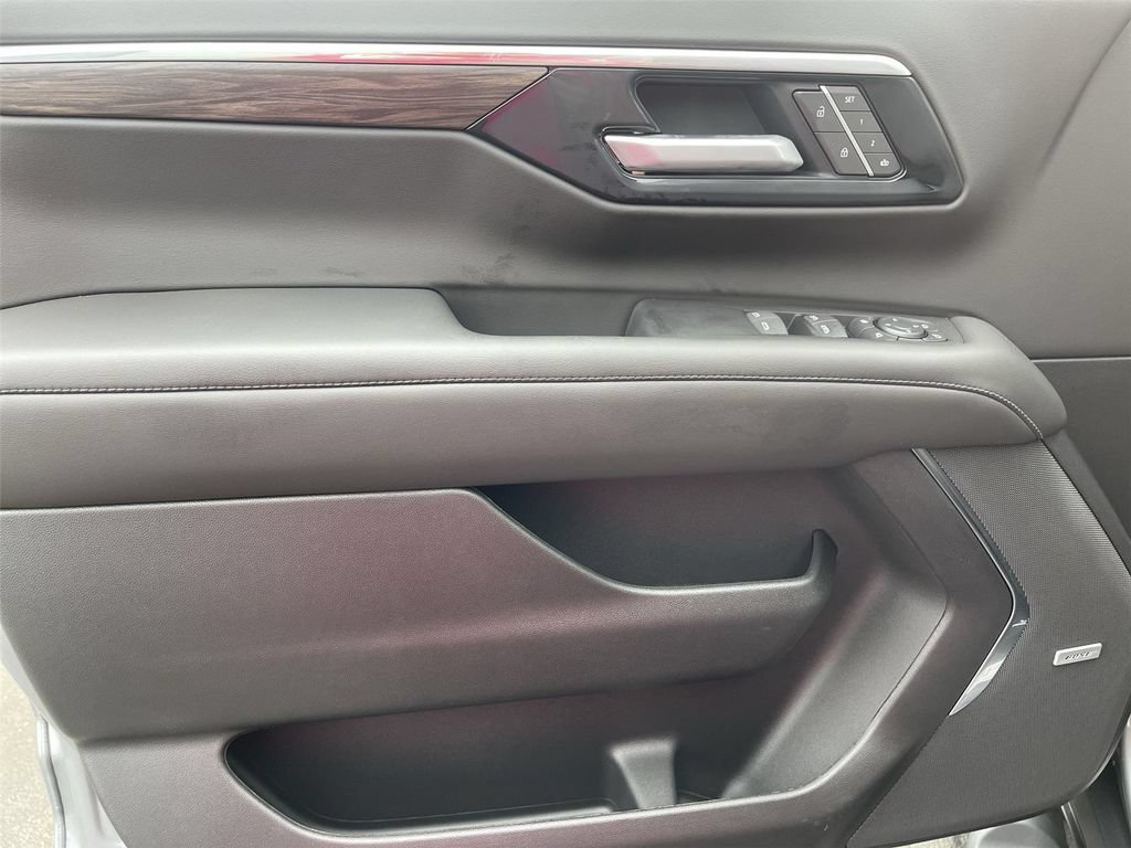 New 2026 Sterling Gray Metallic Chevrolet Z71 image 21