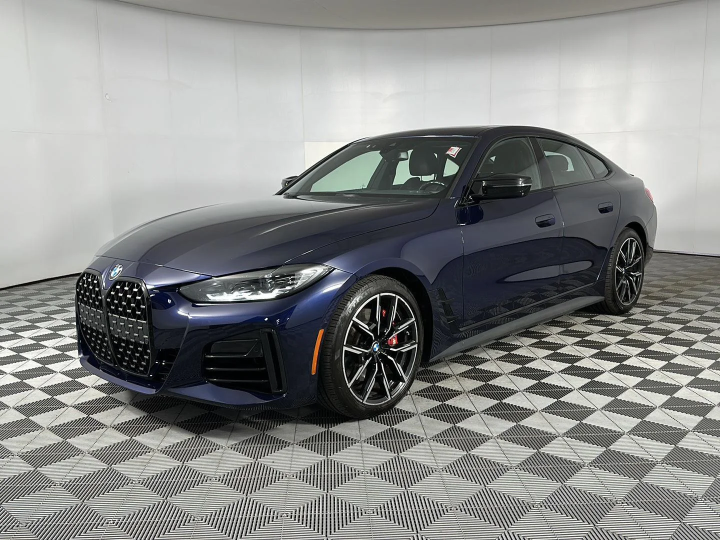 Used 2024 Tanzanite Blue II Metallic BMW M440i xDrive image 4