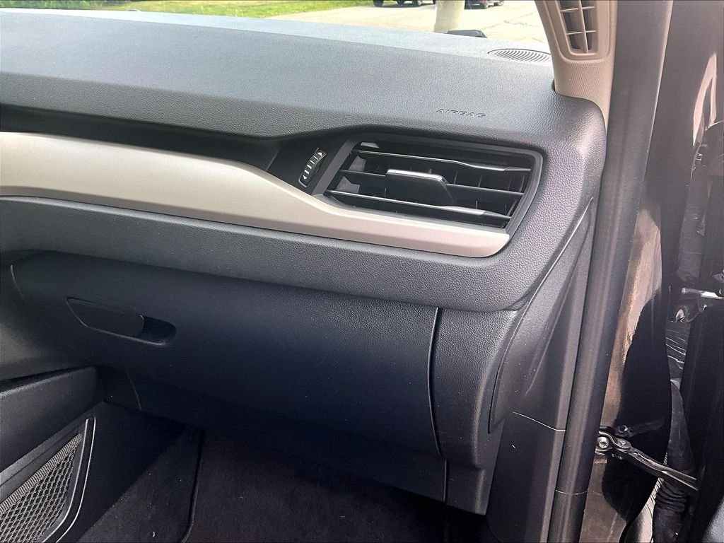 Used 2020 Black Ford SEL image 13