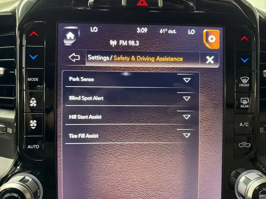 Used 2019 White Ram Laramie image 25