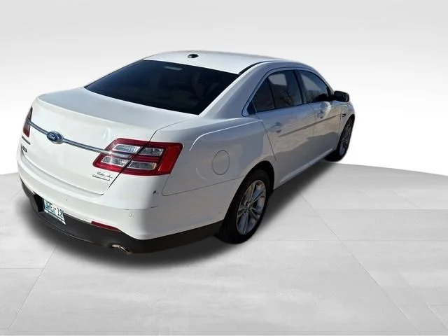 Used 2016 White Ford SEL image 3