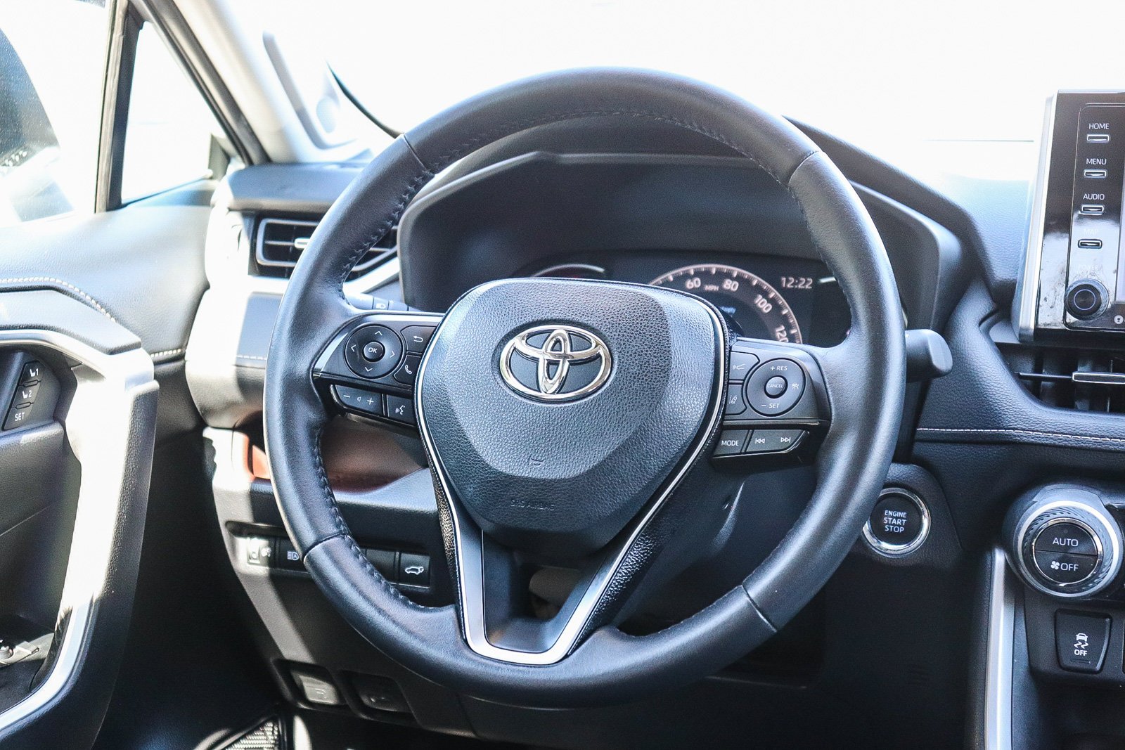 Certified Used 2020 Silver Toyota Limited image 16