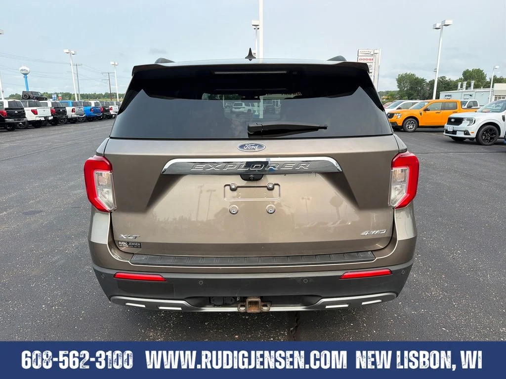 Used 2021 Gray Ford XLT image 4