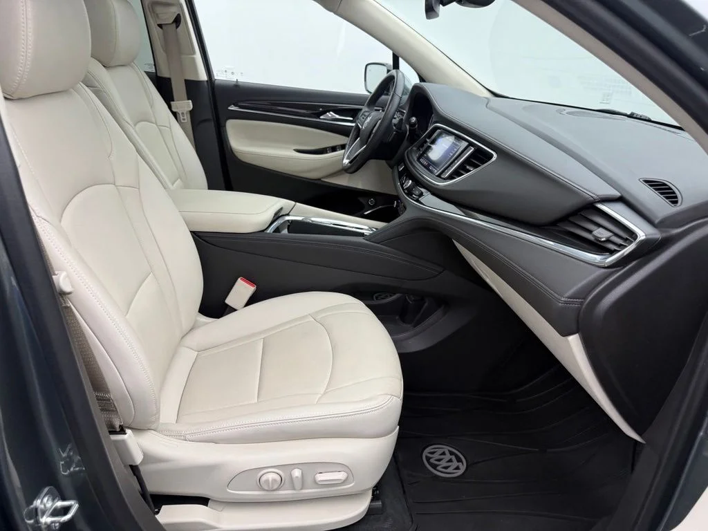 Used 2023 Green Buick Essence image 40