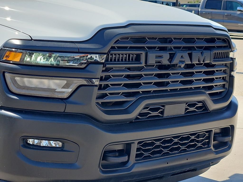 New 2026 Bright White Clear-Coat Exterior Paint RAM Tradesman image 7