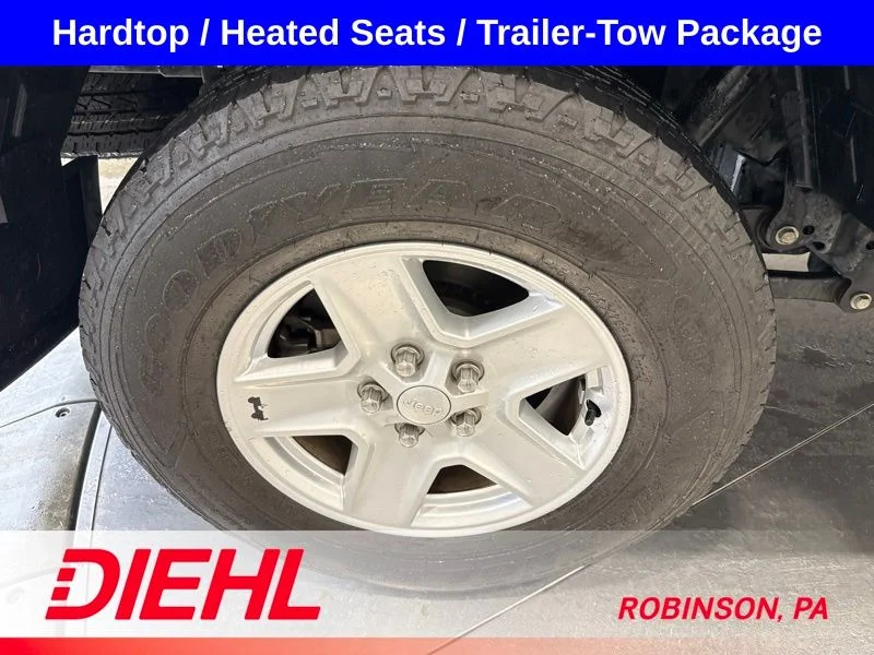 Used 2020 Gray Jeep Sport image 9