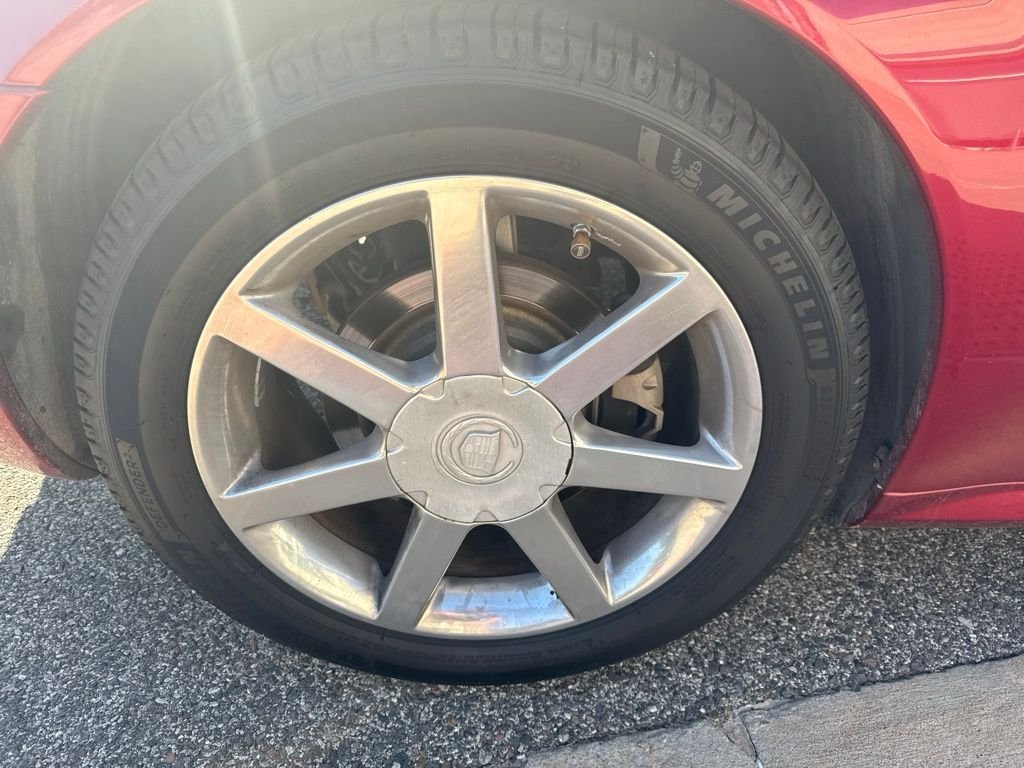 Used 2004 Red Cadillac Base image 7
