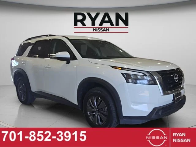 2025 Nissan Pathfinder SV 4WD's photo