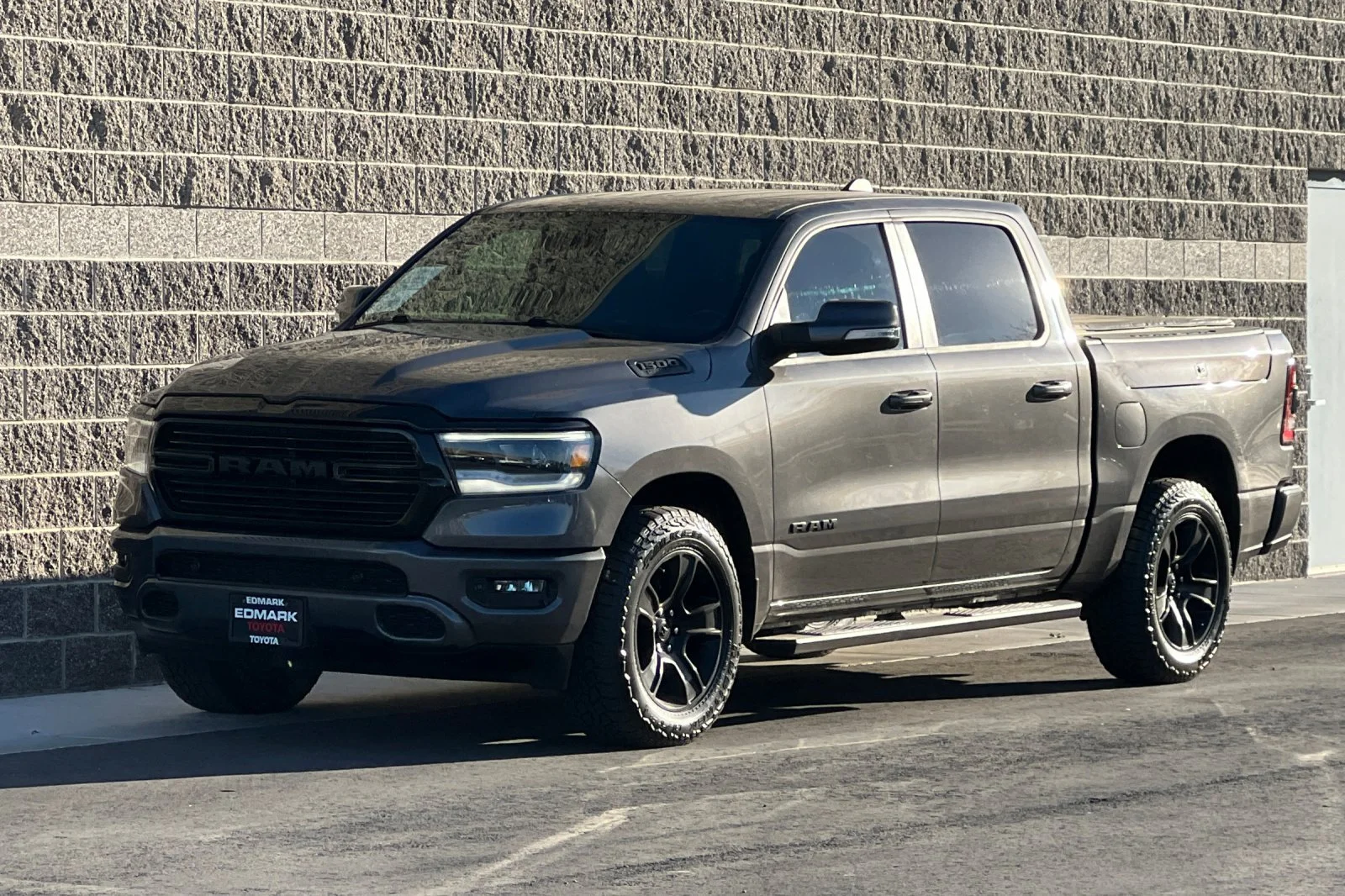 Used 2020 Granite Crystal Metallic Clearcoat Ram Big Horn image 7