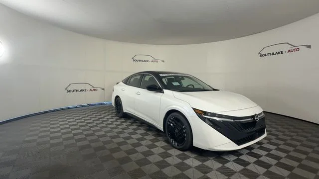 New 2027 Aspen White TriCoat / Super Black Two-tone Nissan SR image 2