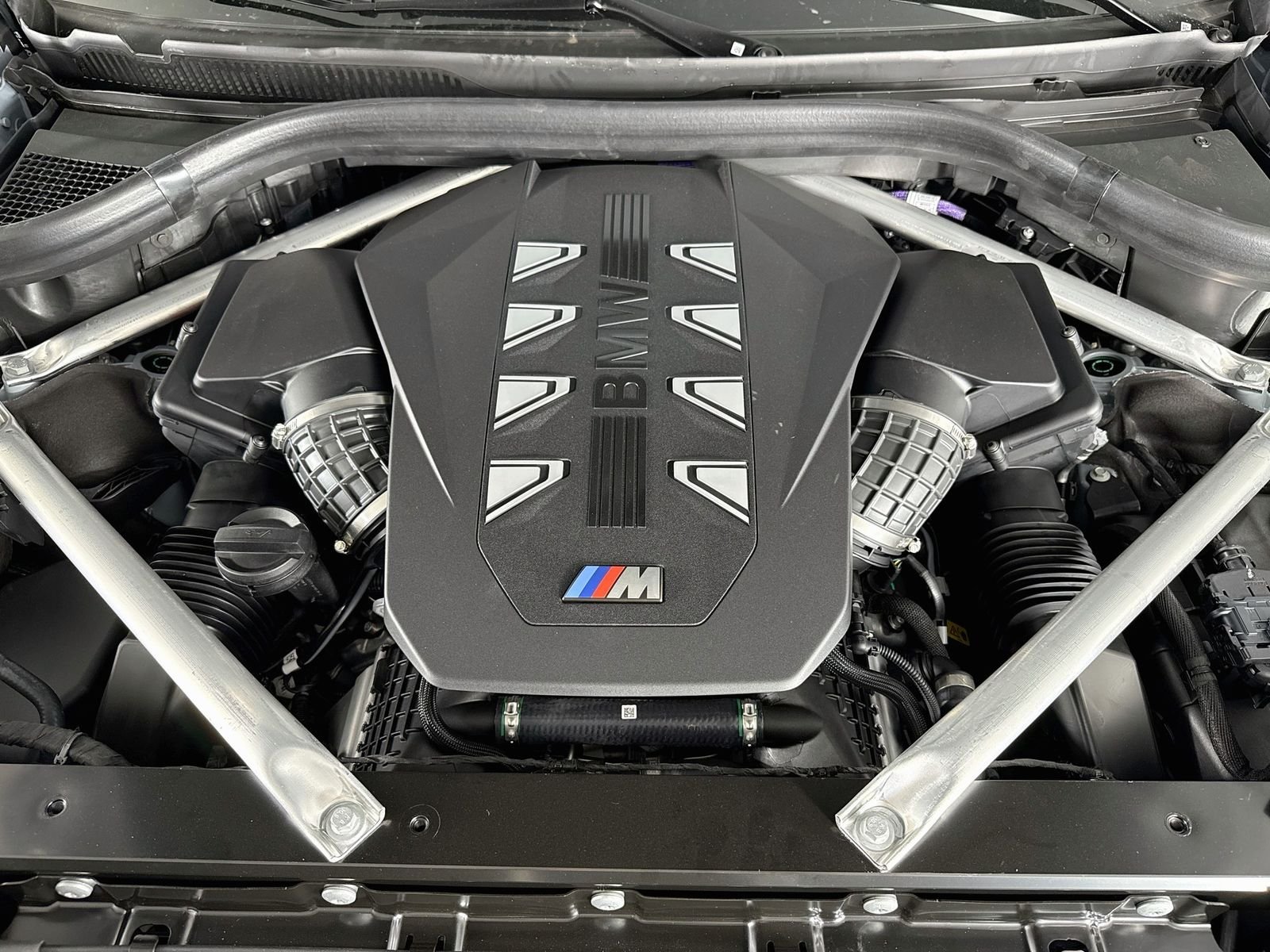 New 2027 Brooklyn Grey Metallic BMW M60i image 33