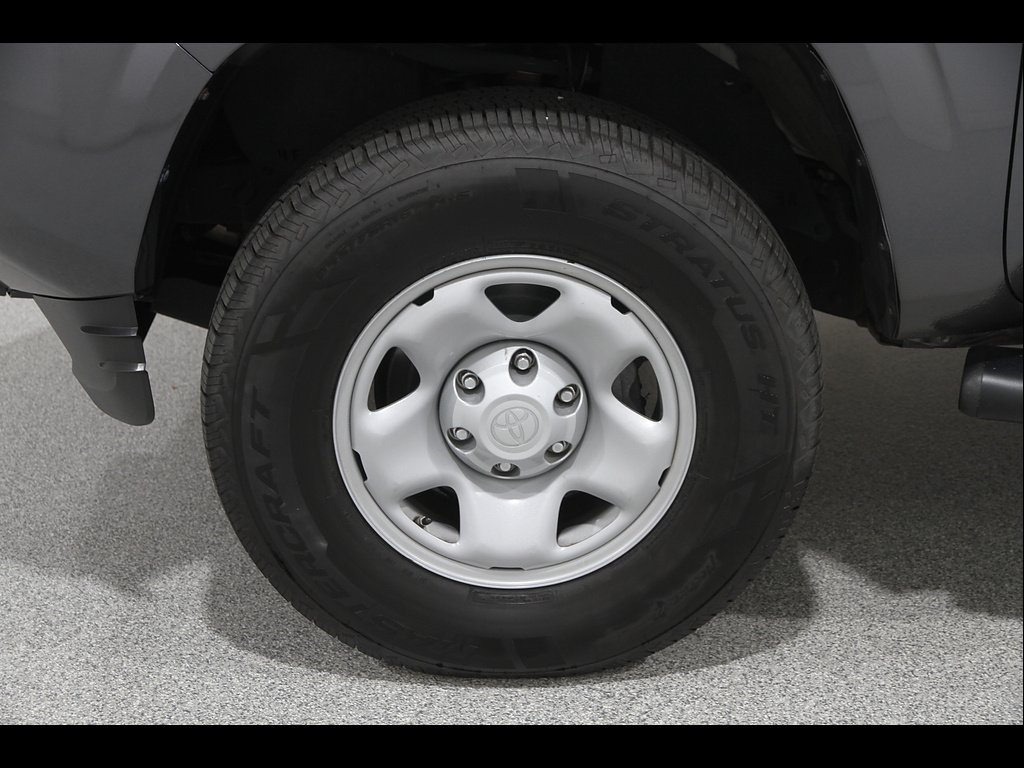 2023 Toyota Tacoma SR - Photo 20