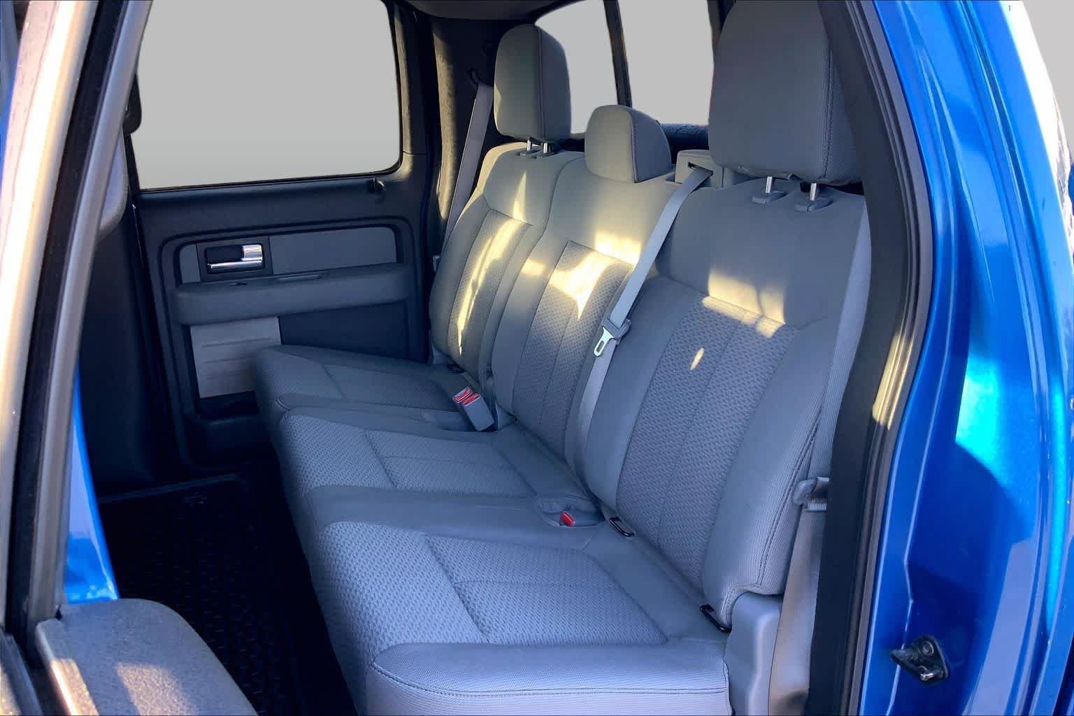 Used 2014 Blue Flame Metallic Ford XLT image 19