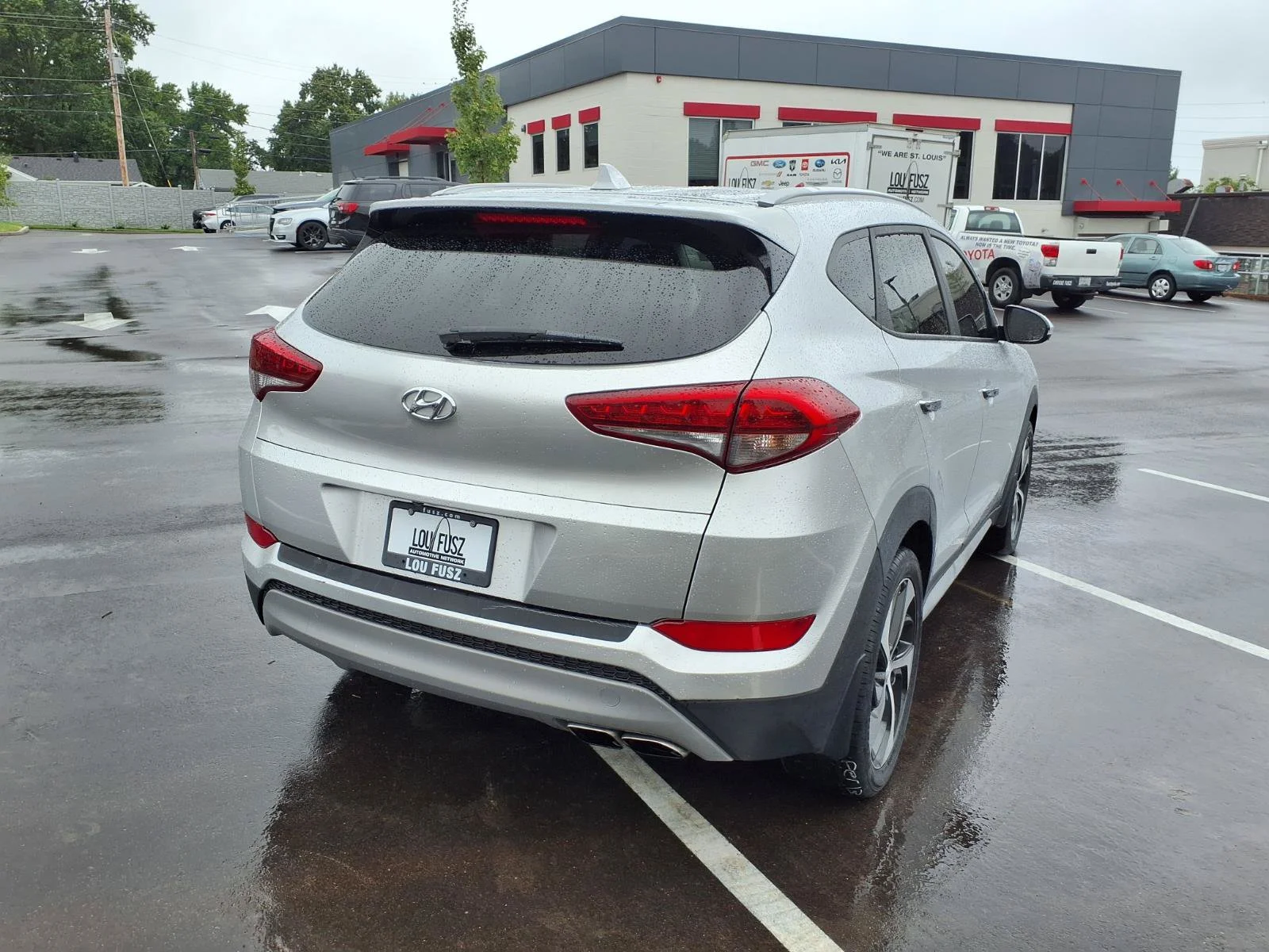 Used 2018  Hyundai Limited image 4