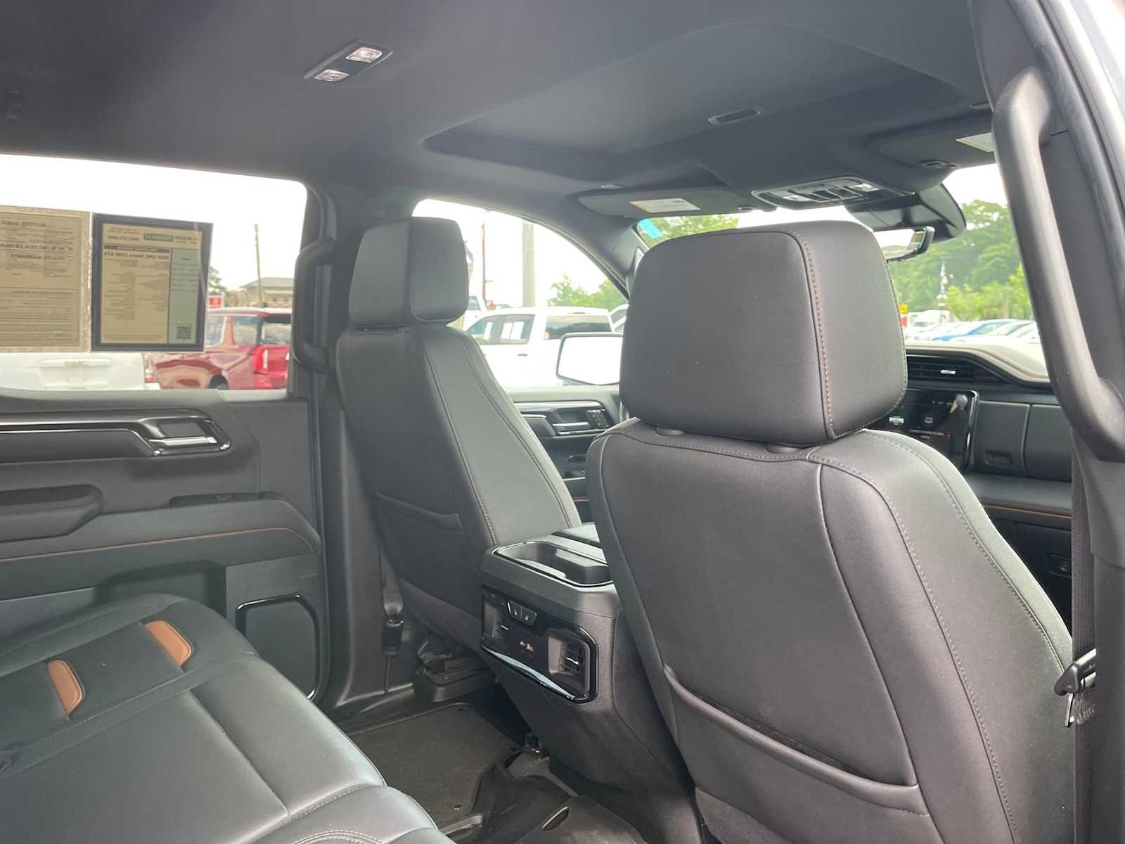 Used 2024 Sterling Metallic GMC AT4 image 24