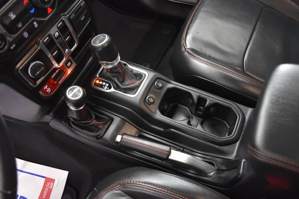 Used 2020 White Jeep Unlimited Rubicon image 14
