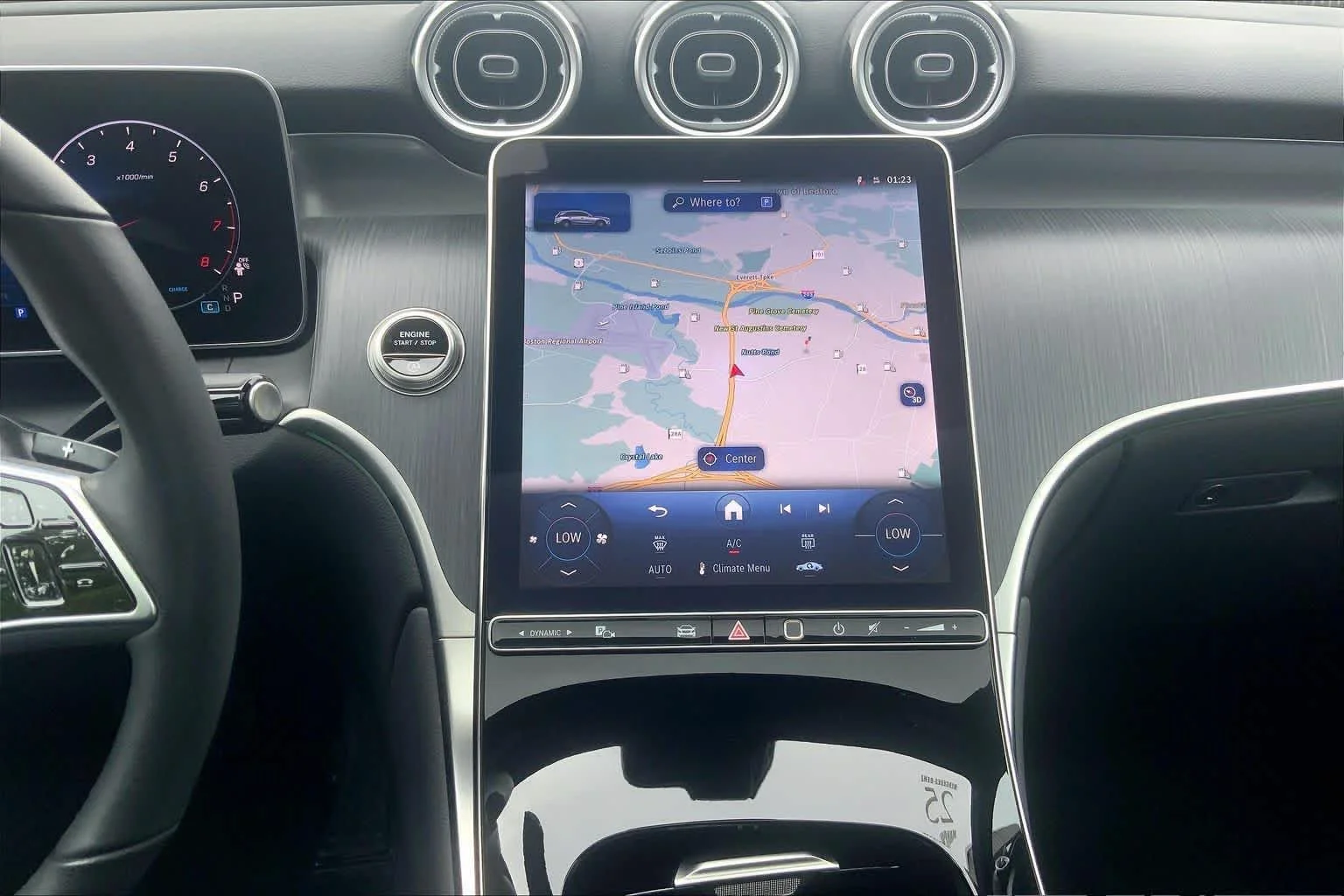 Certified Used 2025 Black Mercedes-Benz GLC 300 image 7