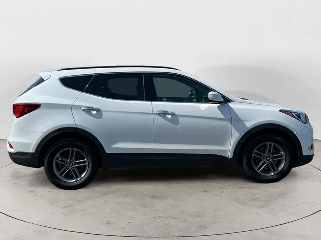 Used 2017 Frost White Pearl Hyundai 2.4 Popular image 6