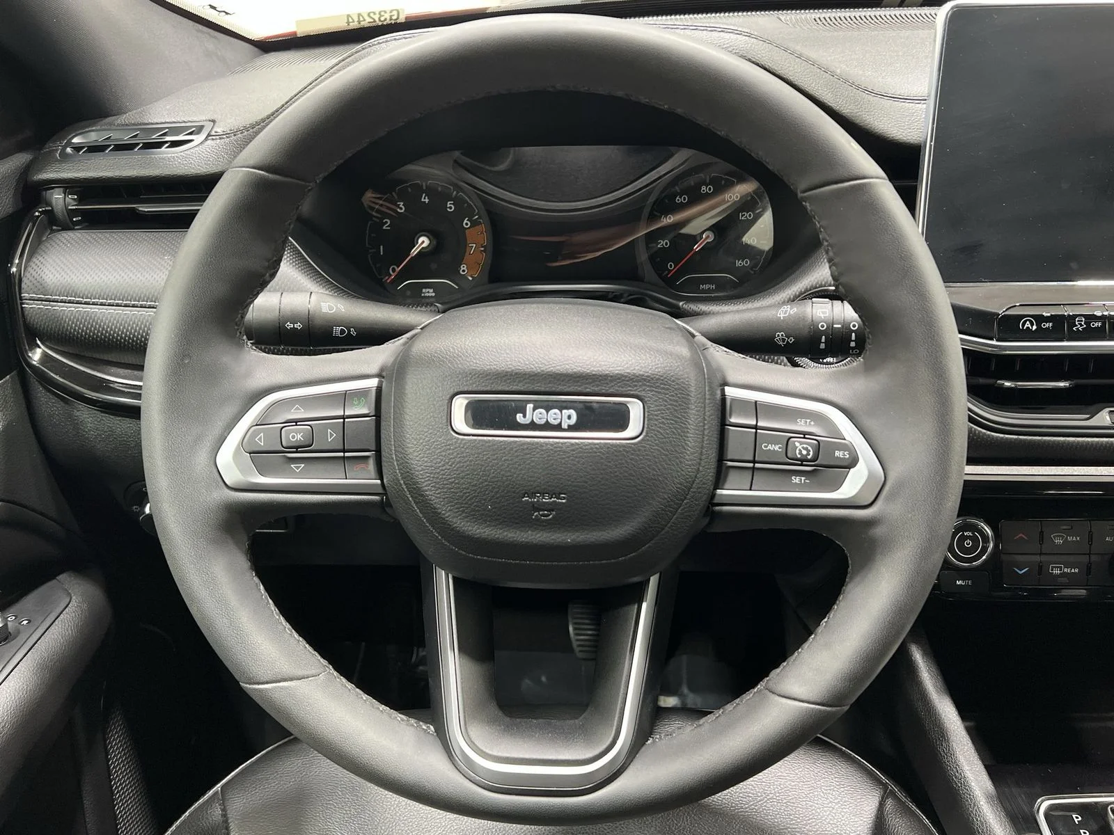 Used 2023 Red Jeep Latitude image 14