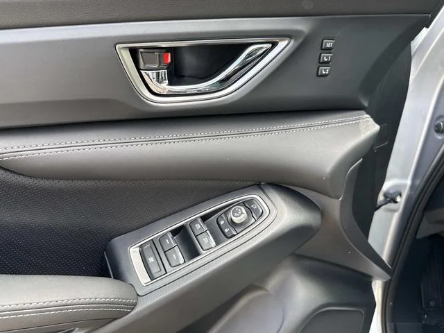 New 2026 ICE SILVER METALLIC Subaru Limited 7-Passenger image 27