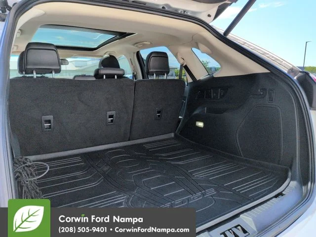 Used 2018 White Ford Sport image 29