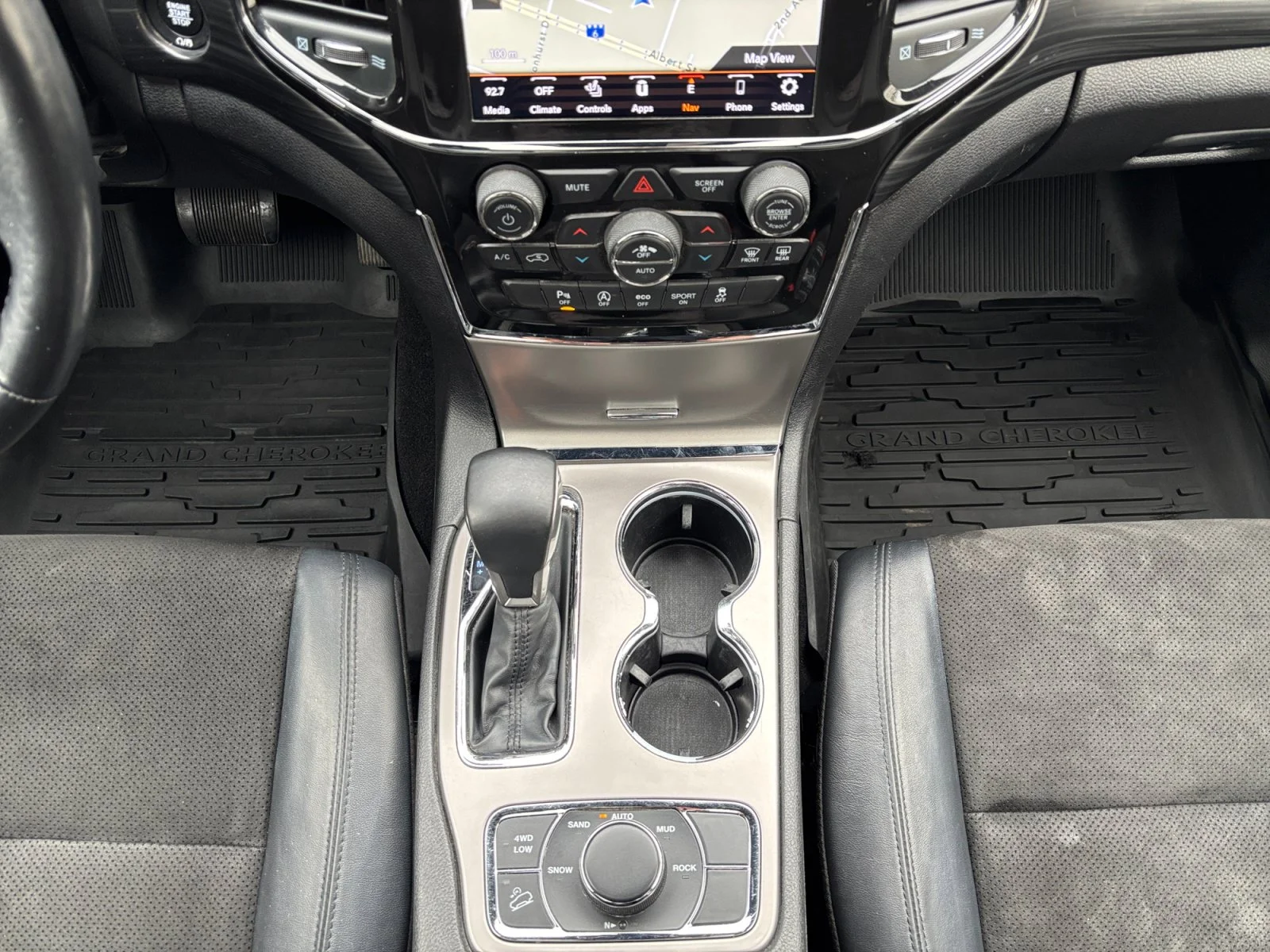Used 2021 White Jeep Altitude image 15