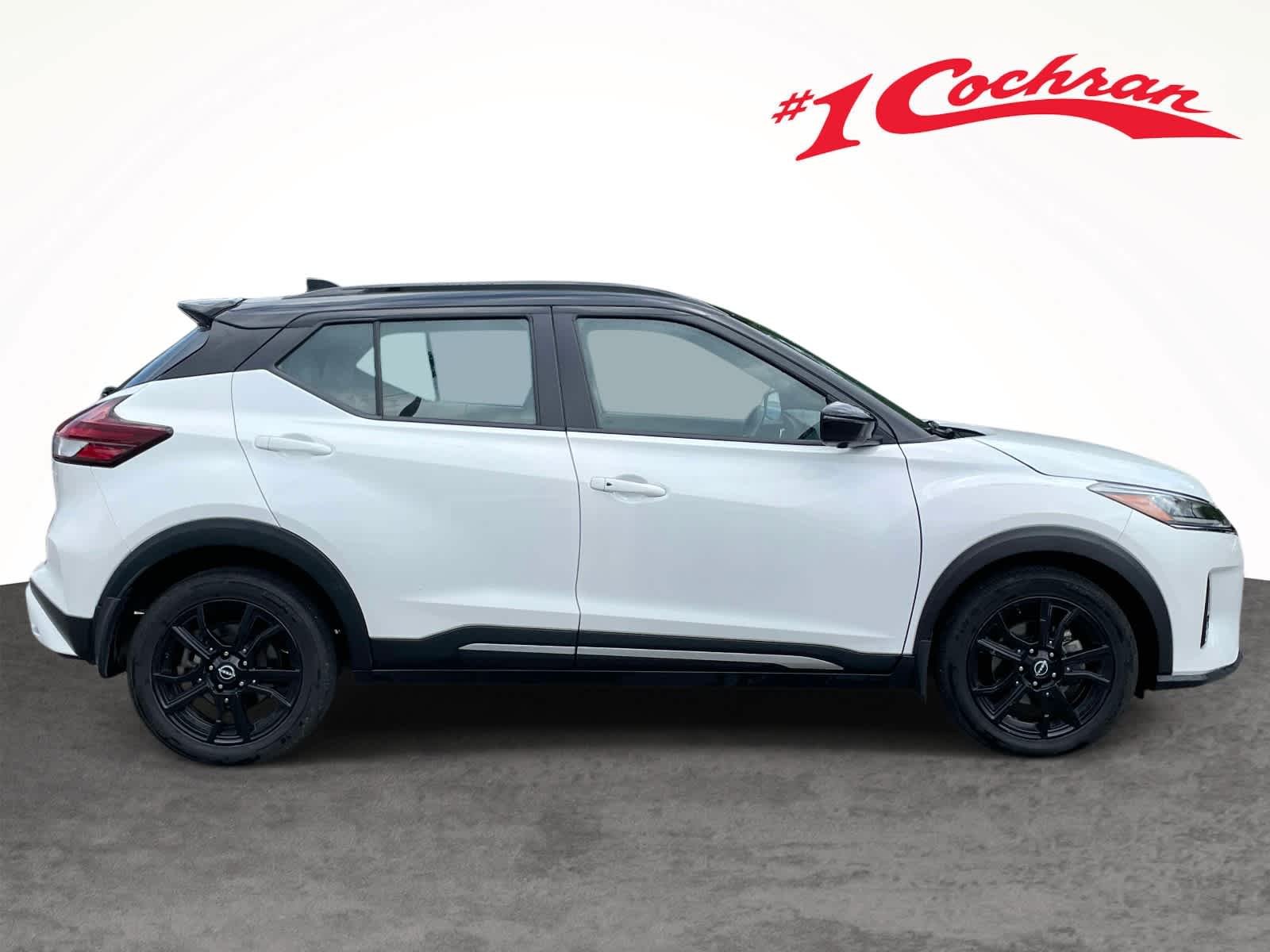 Used 2024 Aspen White Tricoat/Super Black Nissan SR image 8