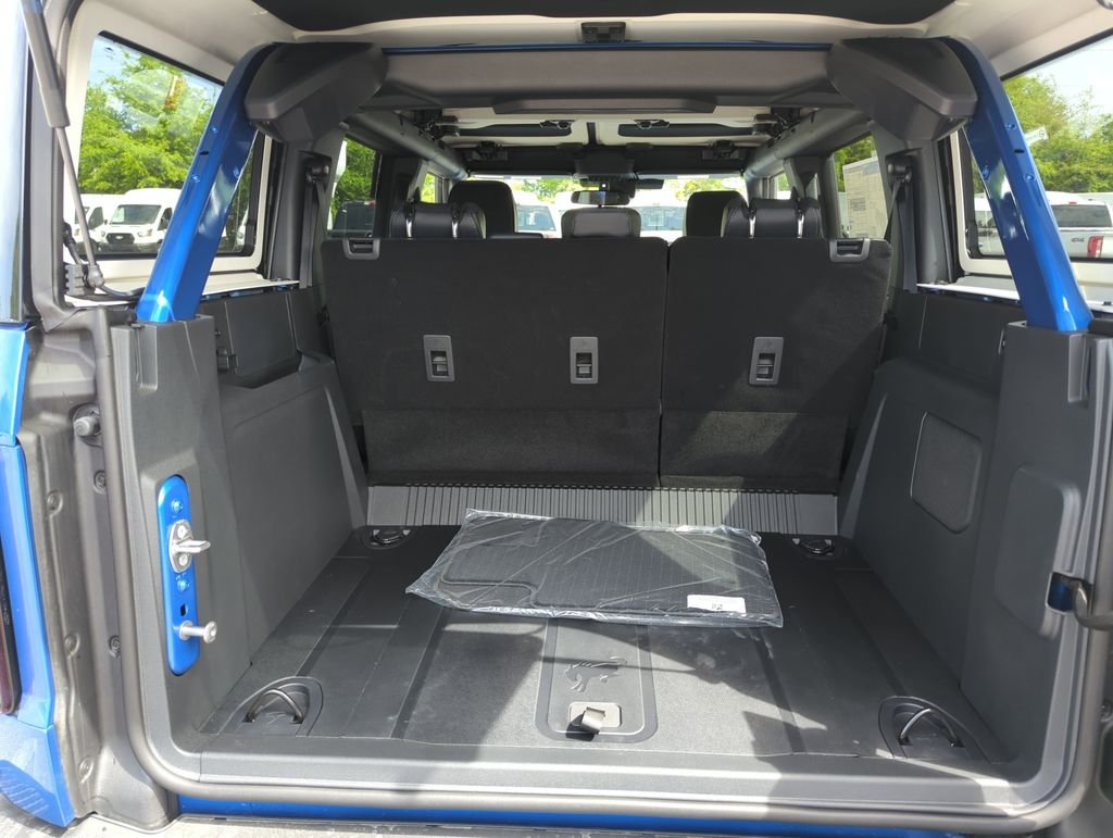 New 2026 Velocity Blue Metallic Ford Badlands® image 34