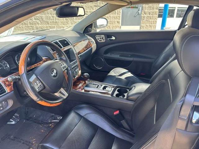 Used 2007 Silver Jaguar Base image 18