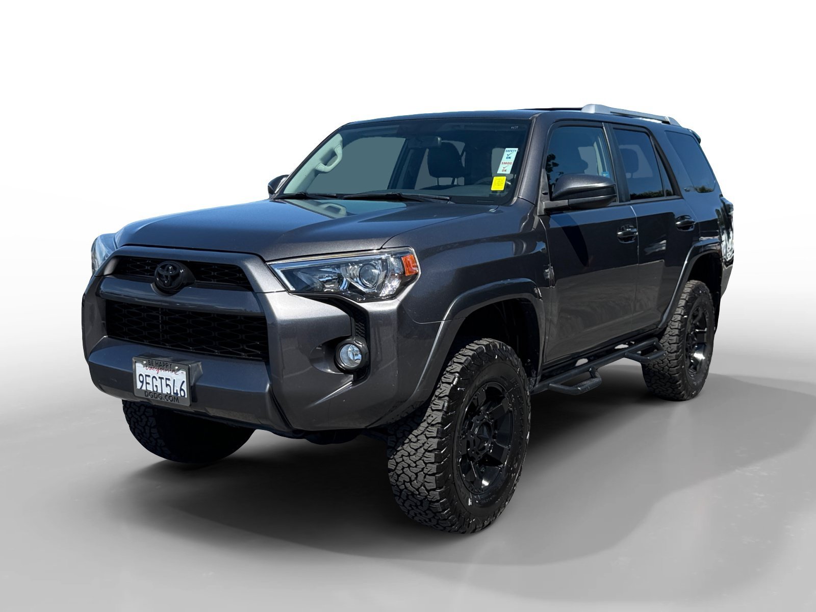 Used 2018 Magnetic Gray Metallic Toyota SR5 image 1