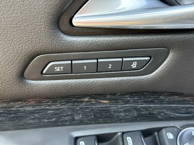 Used 2025 Green Cadillac Sport image 23