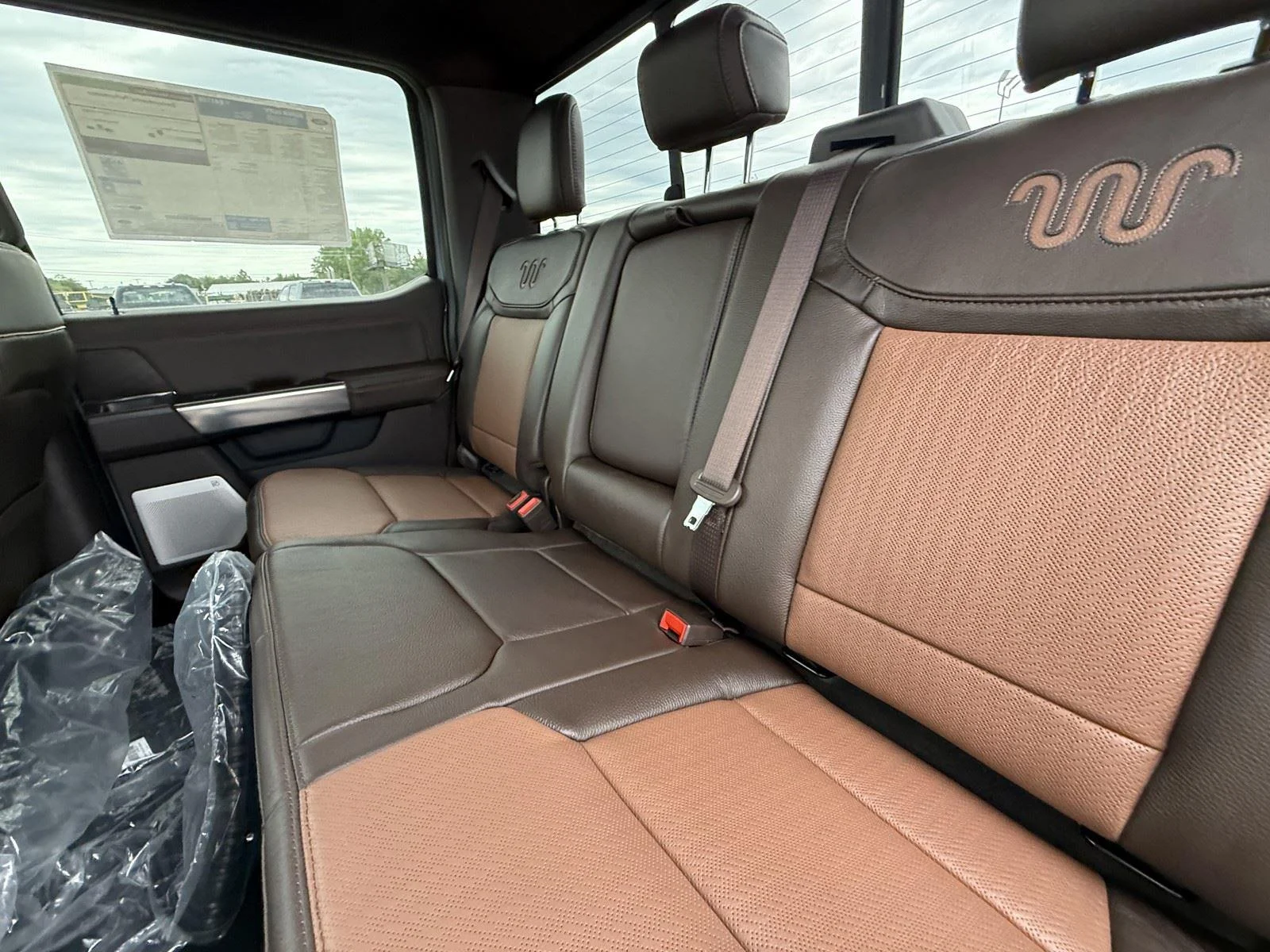 New 2026 Glacier Gray Metallic Tri-Coat Ford F-250® King Ranch® image 27