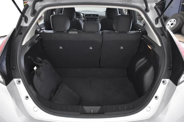 Used 2022 Silver Nissan SV Plus image 17