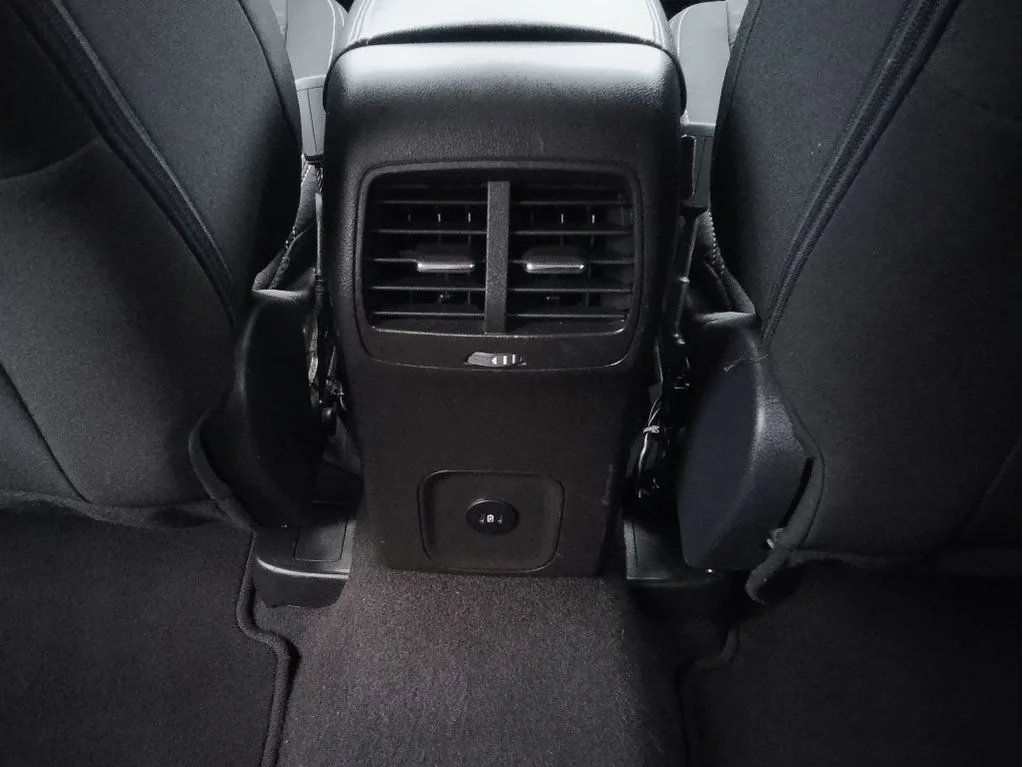 Used 2024 Agate Black Metallic Ford Active image 11