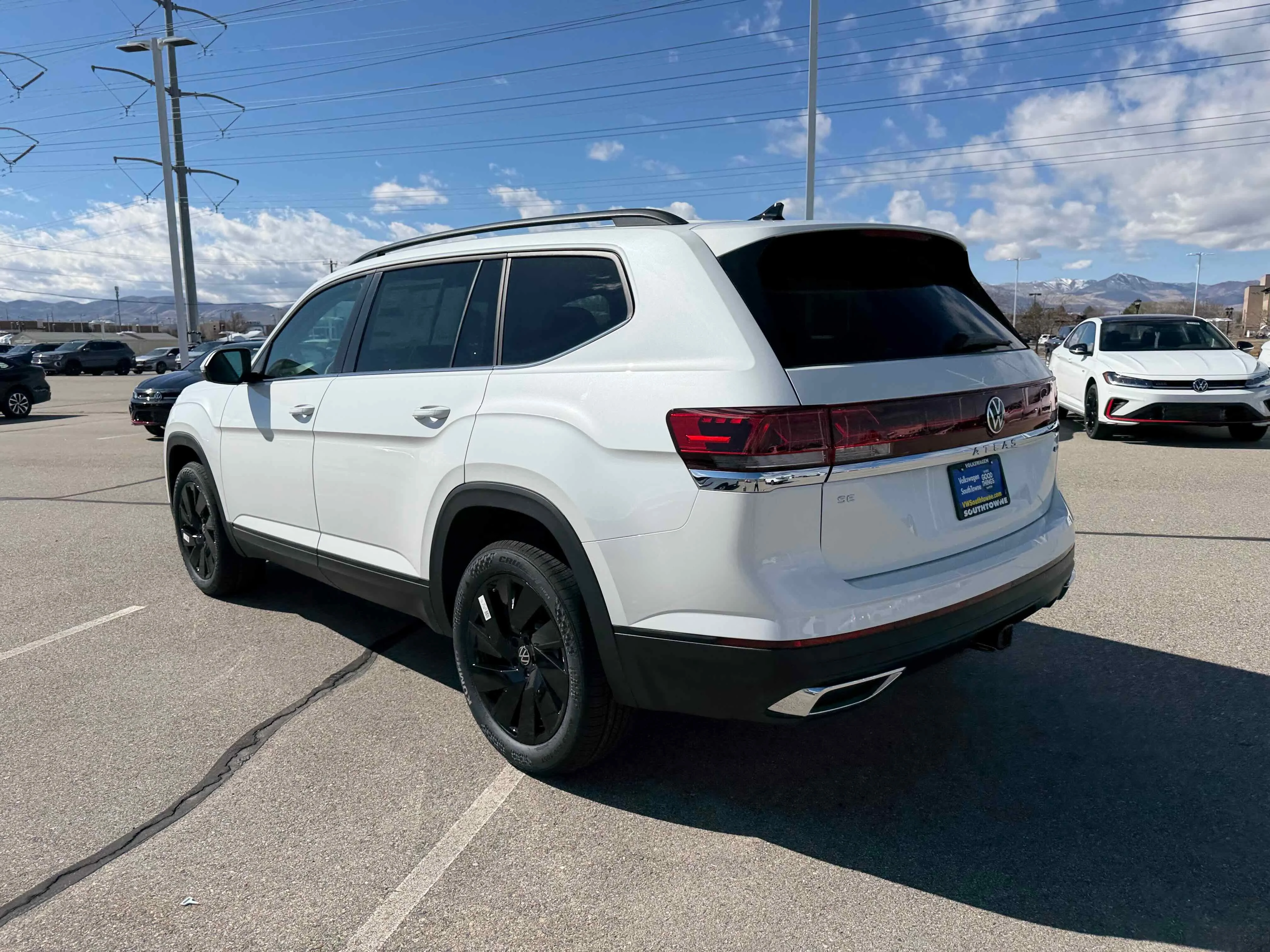New 2026 Opal White Volkswagen 2.0T SE w/Technology image 3