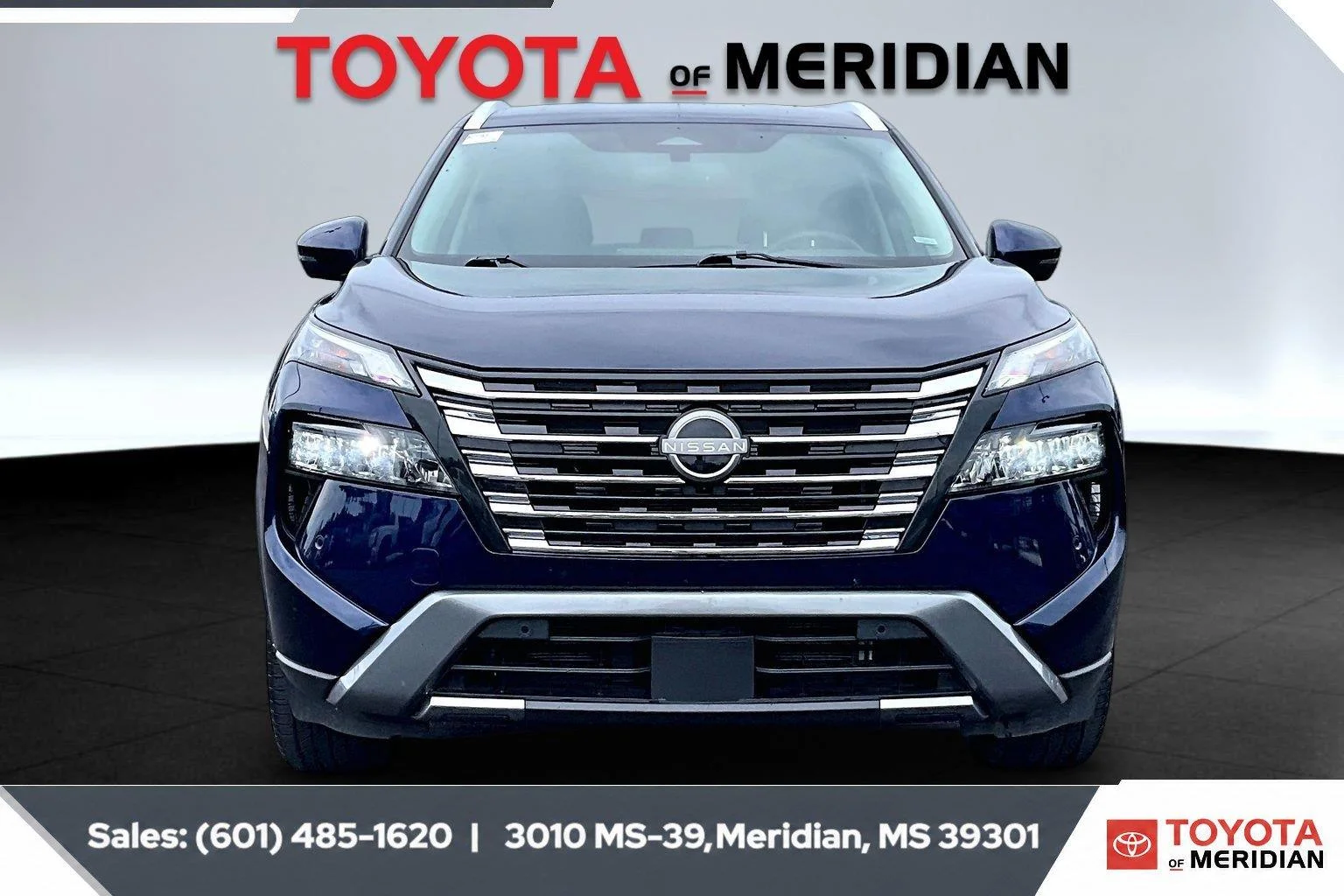 Used 2026 Deep Ocean Blue Pearl Nissan SL image 3