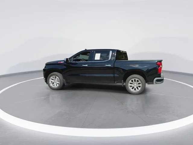 Used 2022 Black Chevrolet LTZ image 7